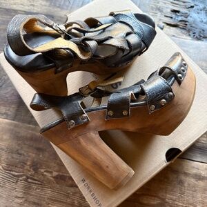 Brand New Bed|Stu Caitlin Platform Sandals, black leather,  size 9